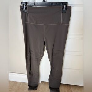 Athleta Women’s Persistence Laser Cut 7/8 Tight Size S Taupe/Brown/Grey